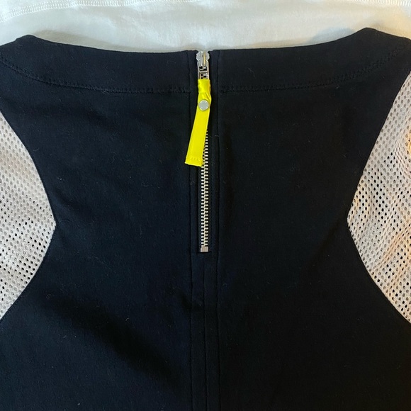 Karen Millen Cotton Colorblock Cap Sleeve Tan Black White Short Sleeve Top Small - Picture 9 of 9